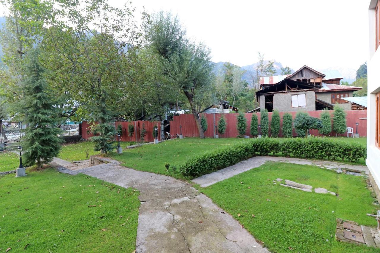 Oyo 18416 Hotel Park Palace Pahalgām Екстериор снимка