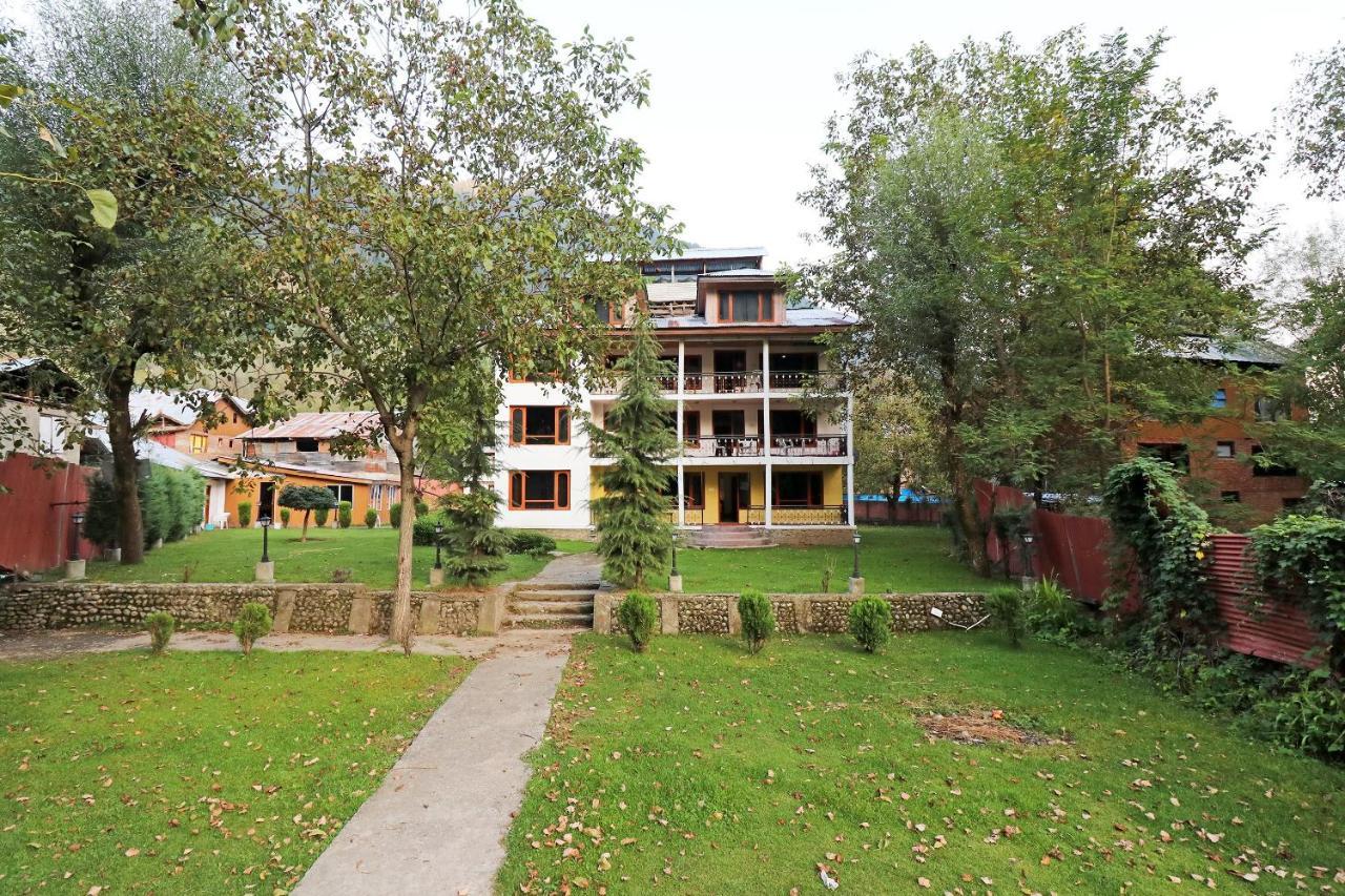 Oyo 18416 Hotel Park Palace Pahalgām Екстериор снимка
